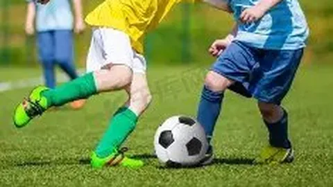 武磊助上海海港客场击败南通支云，独占风头中超赛果双响